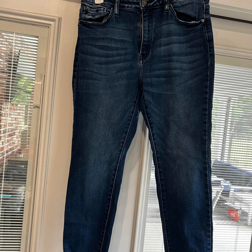 Kancan jeans with frayed hem